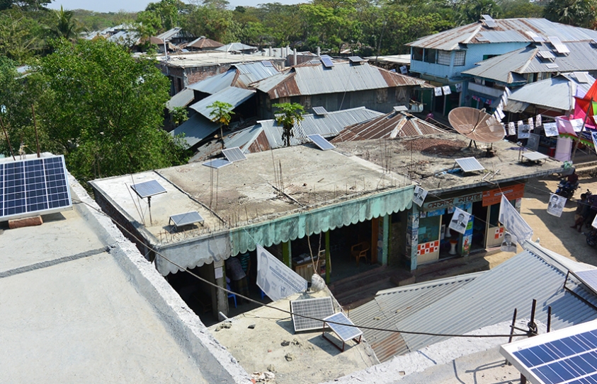 'Swarm Electrification' in Bangladesh Lets Neighbours Swap Solar Electricity