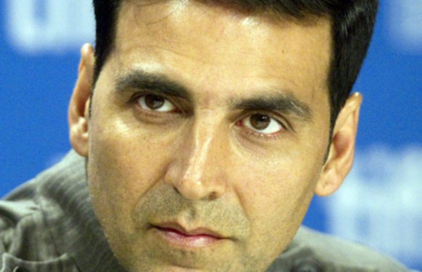 Akshay Donates Rs 9 Lakhs To Family Of Jawan Whose Body Was Mutilated After Killing