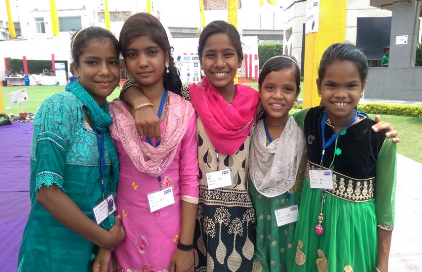 Meet Anirudh And Riya, The Two Volunteers On A Mission To Improve The Life Of A Partially Blind Girl
