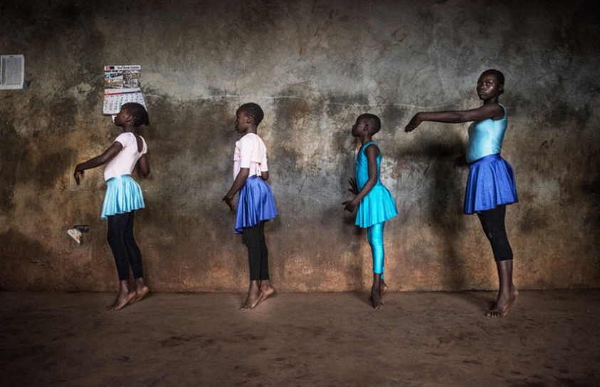 Striking Photo's Of A Ballet Program Bringing Strength To One Of Africa's Biggest Slums 