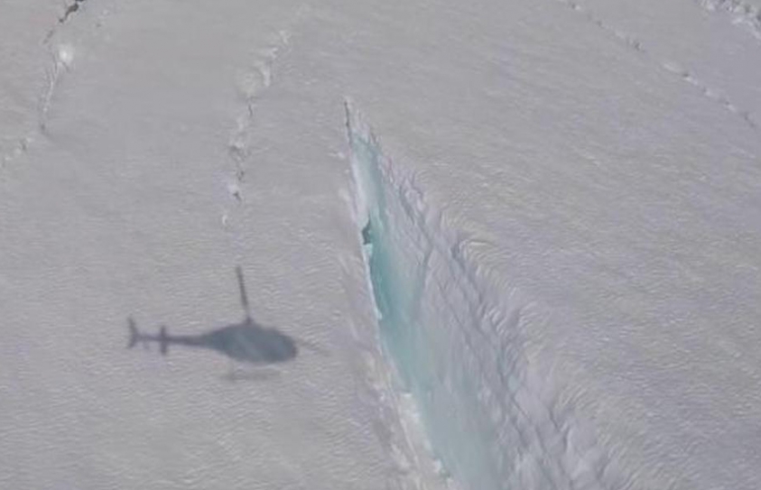 NASA Filmed Water Escaping Down Giant Cracks In The Greenland Ice Sheet 