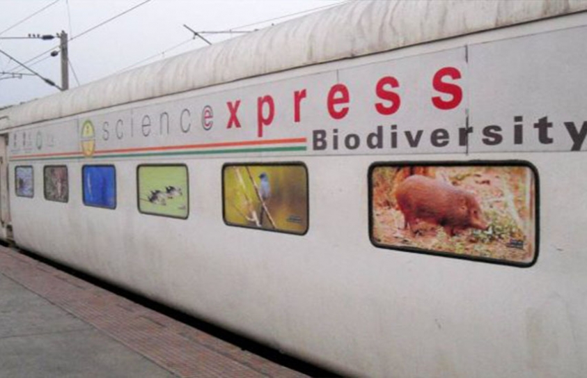 All Aboard The Science Express – India’s Only Climate Change Train Is Here!