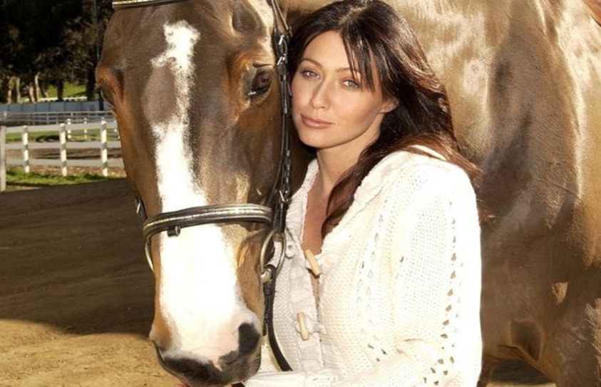 Shannen Doherty To Host Animal Hope And Wellness Foundation Gratitude Gala