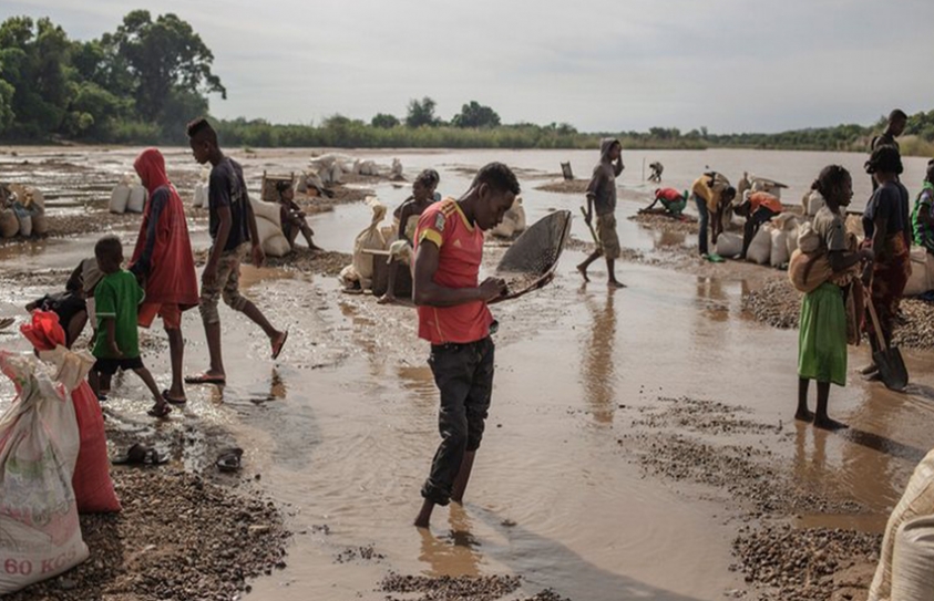 'Sapphire Rush' Threatens Rainforests Of Madagascar 