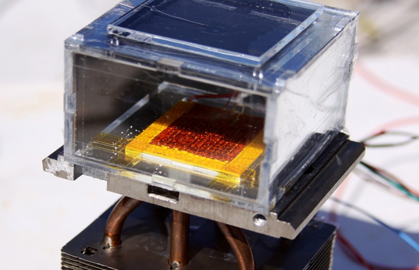 This Device Pulls Drinking Water Straight Out Of The Air — And It Runs Entirely On The Sun’s Energy 