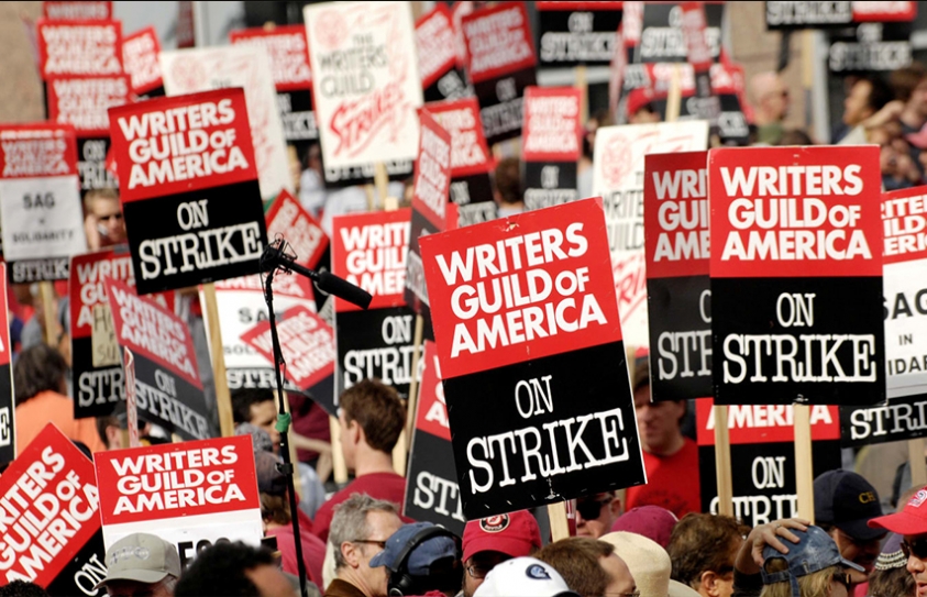 Hollywood Writers, Studios Reach Deal 