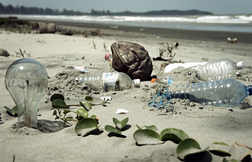   Save The Ocean Using Social Media With The #CleanSeasPhotoChallenge 