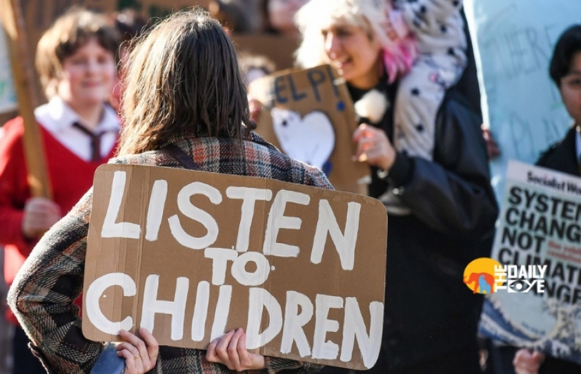 “Don’t burn our future,” protest thousands of students across UK
